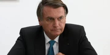 Entenda o que causa dificuldade de esvaziamento gástrico, motivo da internação de Bolsonaro