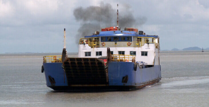 Ferry boat José Humberto faz viagem na Baía de São Marcos mesmo após ser reprovado 2 vezes