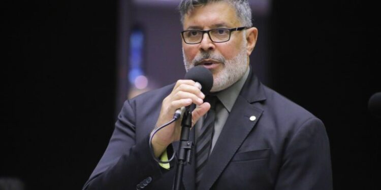 Projeto aumenta limite de captação de recursos via Lei Rouanet
