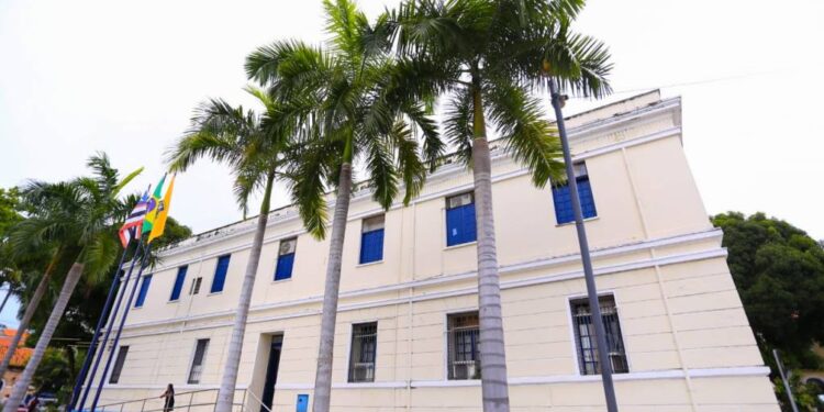Câmara de São Luís realizará amanhã (10) live em alusão ao Dia dos Pais