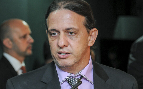 Fábio Gentil é condenado pela justiça a normalizar fornecimento de medicamentos e insumos a unidades de saúde em Caxias