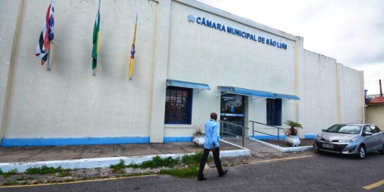 Confira as solicitações dos vereadores por melhorias no trânsito e transporte de São Luís