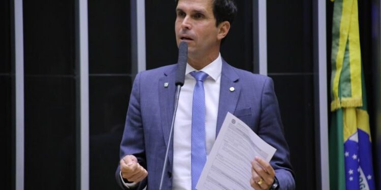 Comissão aprova prazo de 15 dias para pagar serviços do Sistema Único de Saúde
