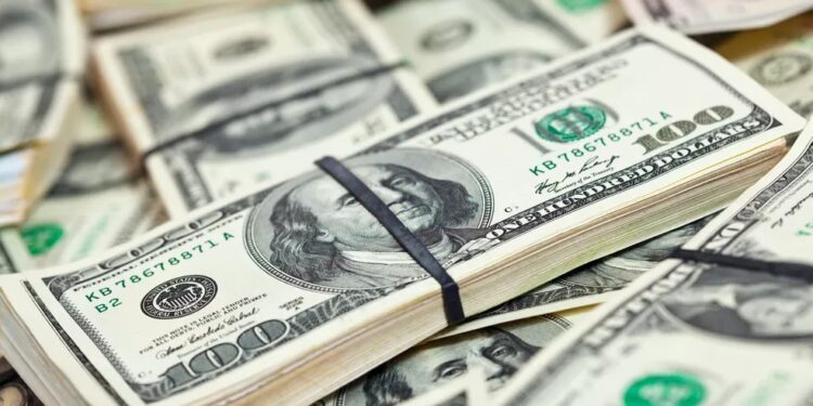 Nova lei cambial traz limite maior para viagens, venda entre pessoas físicas, conta em dólar e abre caminho para ‘PIX internacional’