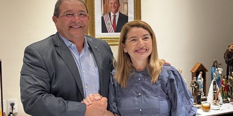 O deputado estadual Jota Pinto visitou a governadora Iracema Vale, onde dialogou sobre municipalidade e desenvolvimento econômico regional