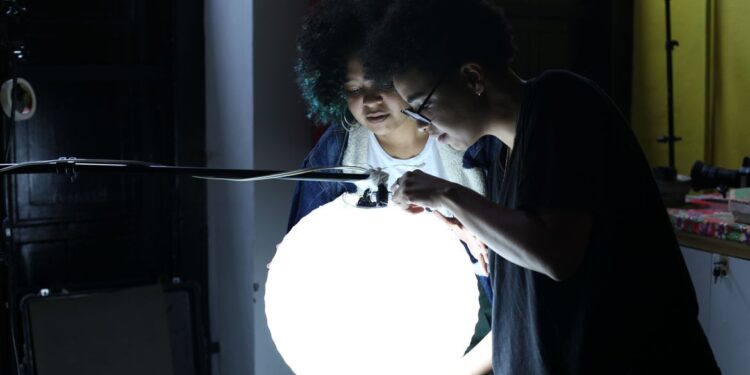 Jovens negras e indígenas terão cursos gratuitos de audiovisual