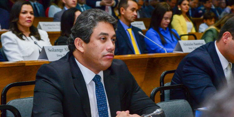 Deputado Osmar Filho vai propor discussão sobre segurança e preços abusivos em eventos