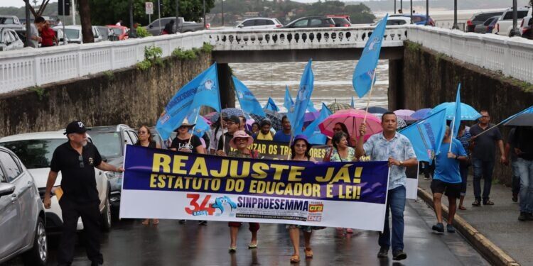 Pela 3ª vez, justiça declara que a greve dos professores é ilegal e aplica sanções