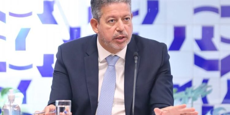 Lira afirma que novas regras fiscais vão demandar ajustes futuros em benefícios tributários