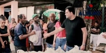 Vereador Álvaro Pires realiza distribuição de peixes e cestas básicas para famílias em São Luís
