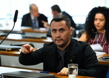 Comissão aprova pena para casos de racismo em eventos esportivos