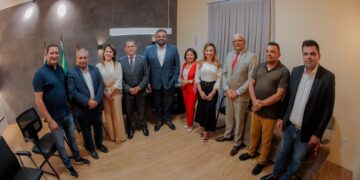 Presidente da Câmara recebe nova diretoria da Associação do Ministério Público do Maranhão