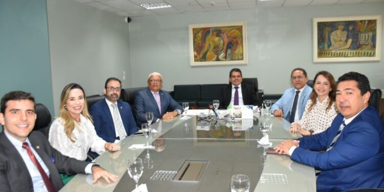 Procurador-Geral de Justiça do Maranhão reafirma compromisso com diálogo permanente com a Ampem