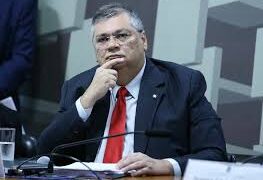 Ministro Dino solta o verbo, mas abre parte das emendas: E agora?